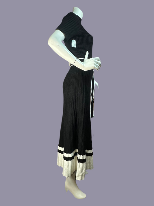 EB LUXE Dress - Contrasting Edging Rib-Knit Pleated Dress - BNWT