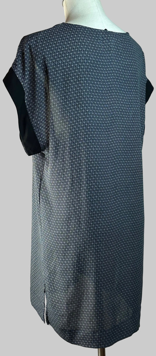 H&M - Navy Cap Sleeve Dress - Size is 6